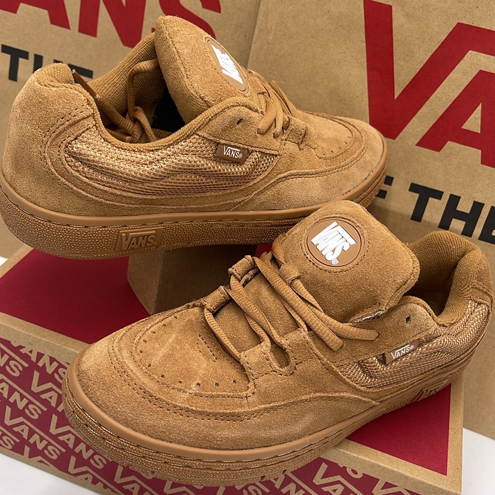 Vans WMNS Speed Ls Chipmunk Mono
VN000CTNGWT Sneakers - Picture 10 of 16